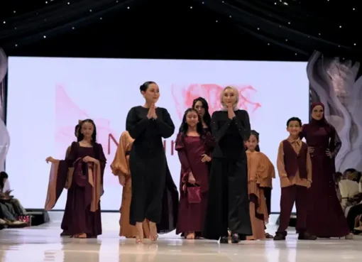 Desainer Muda Indonesia Pamerkan Demure Autumn di Malang Fashion Week 2024